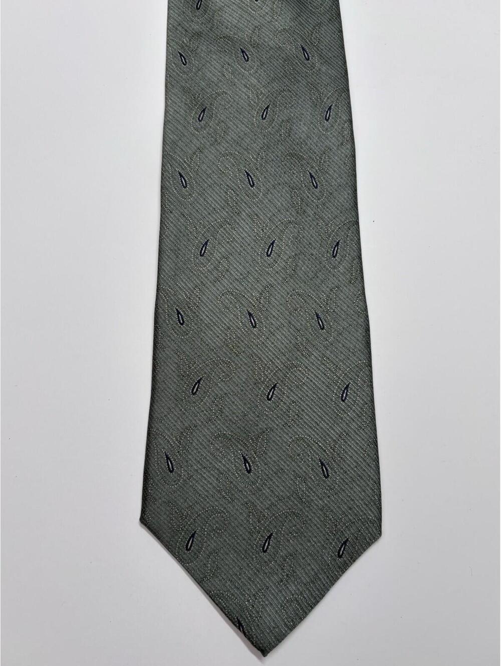 Nautica 100% Silk Tie In Sage‎ Green Paisley - Picture 2 of 3
